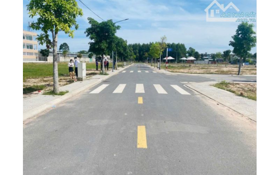 Tránh Xa Khói Bụi Thành Phố-Đất Nền Thoáng Mát Nằm Cạnh Sân Bay Long Thành 5km- 12tr/m2